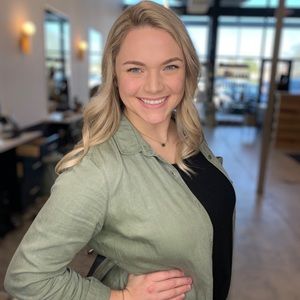 Meet your Posher, Gabby!